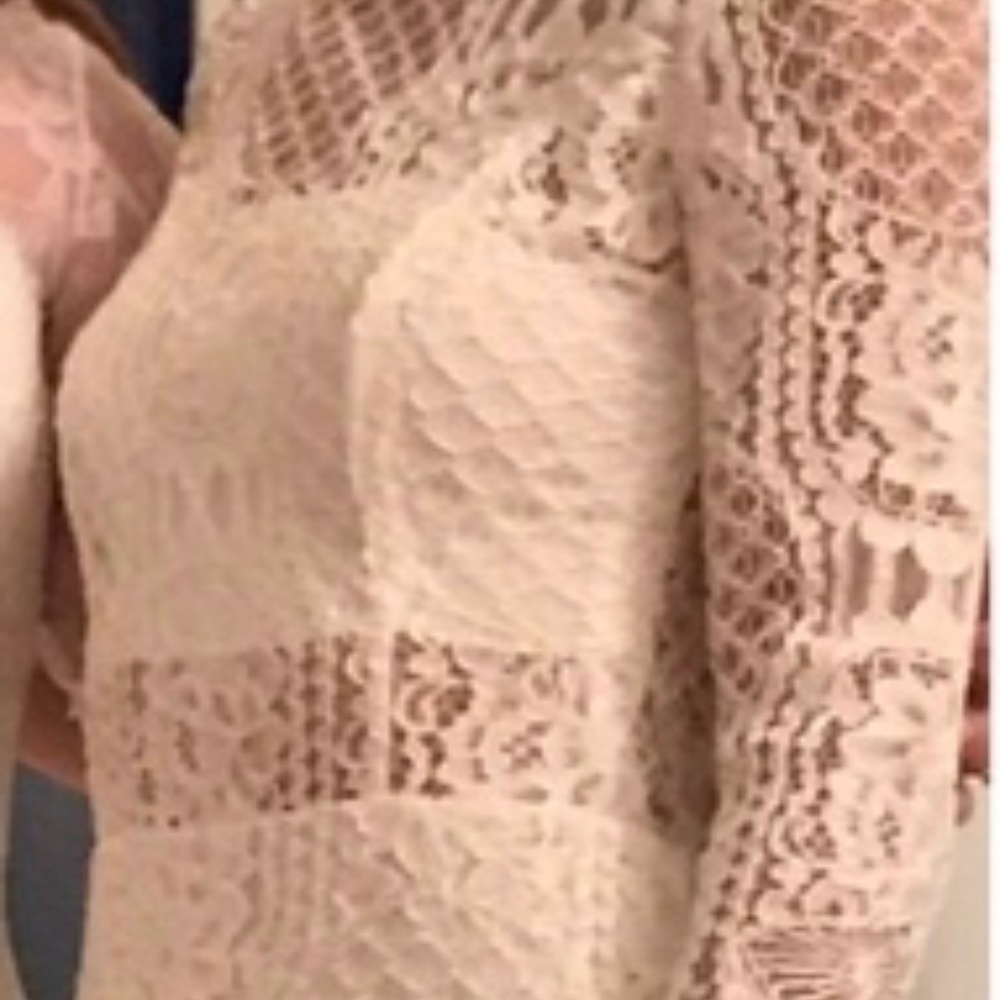 ALEXIS DRESSES (2 DIFFERENT STYLES) XS